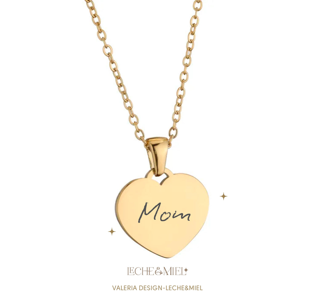 Cadena con colgante en forma de corazón