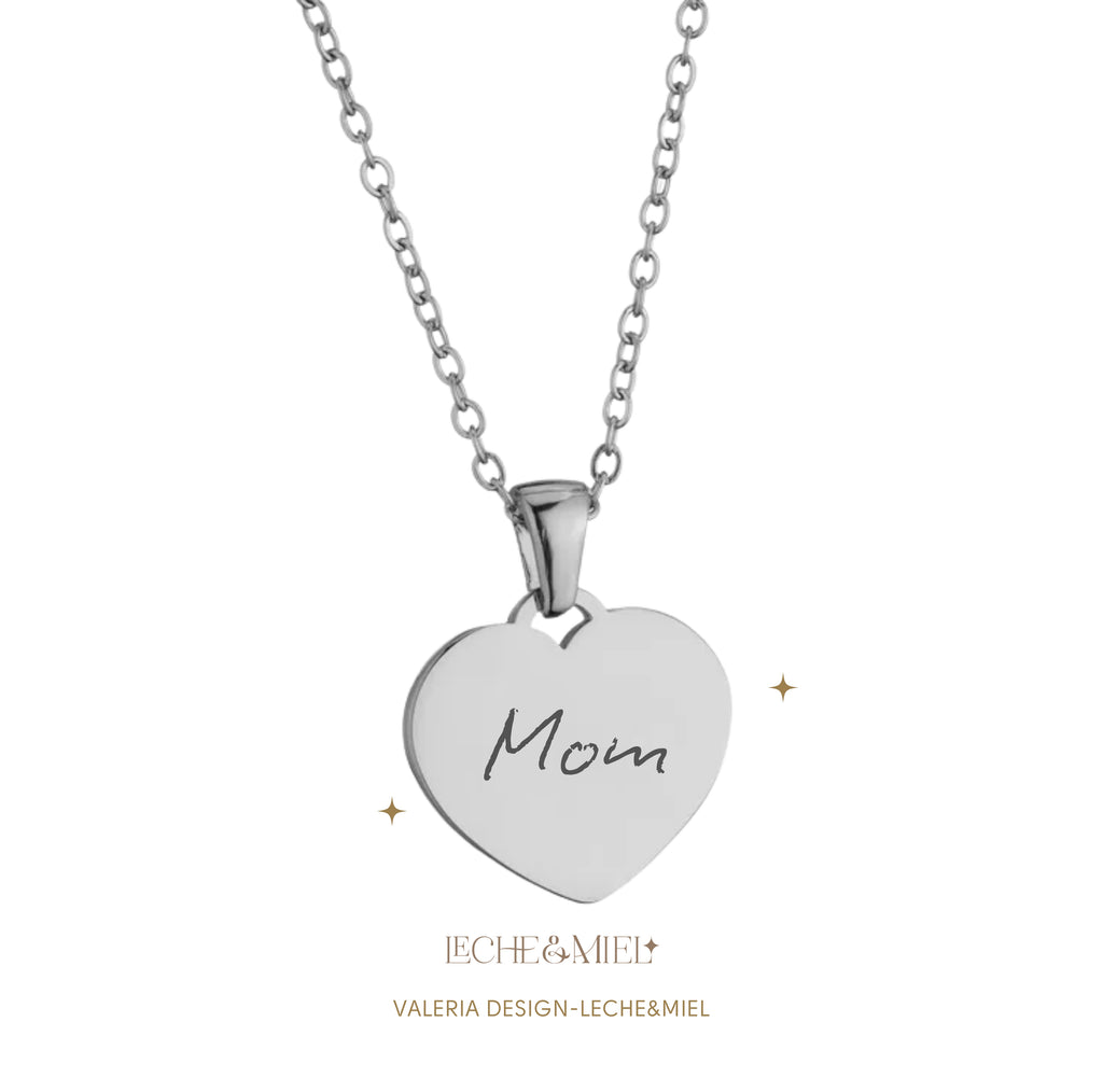 Cadena con colgante en forma de corazón